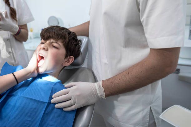Best Tooth Infection Emergency Dentist  in Simsbury Center, CT